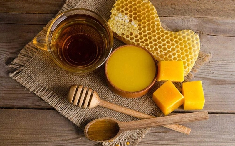 عسل قیماخ